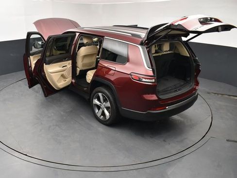 Used 2022 Jeep Grand Cherokee L Limited image 28