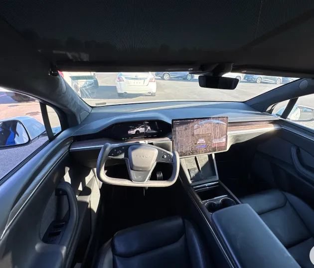 Used 2021 Tesla Model X Long Range AWD/4WD image 2