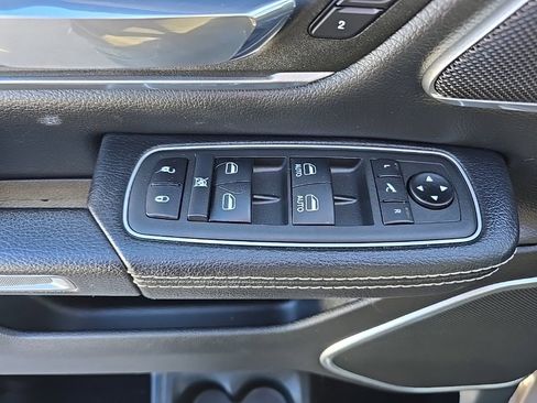 Certified 2022 RAM 1500 Laramie image 19