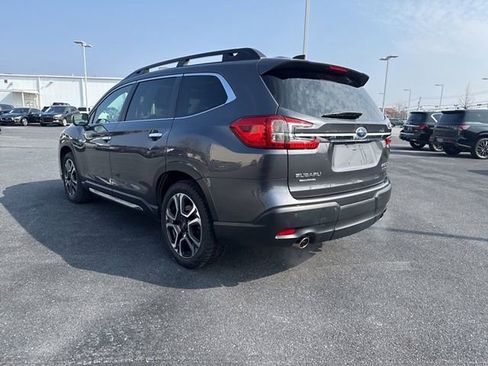 Used 2023 Subaru Ascent Touring image 5