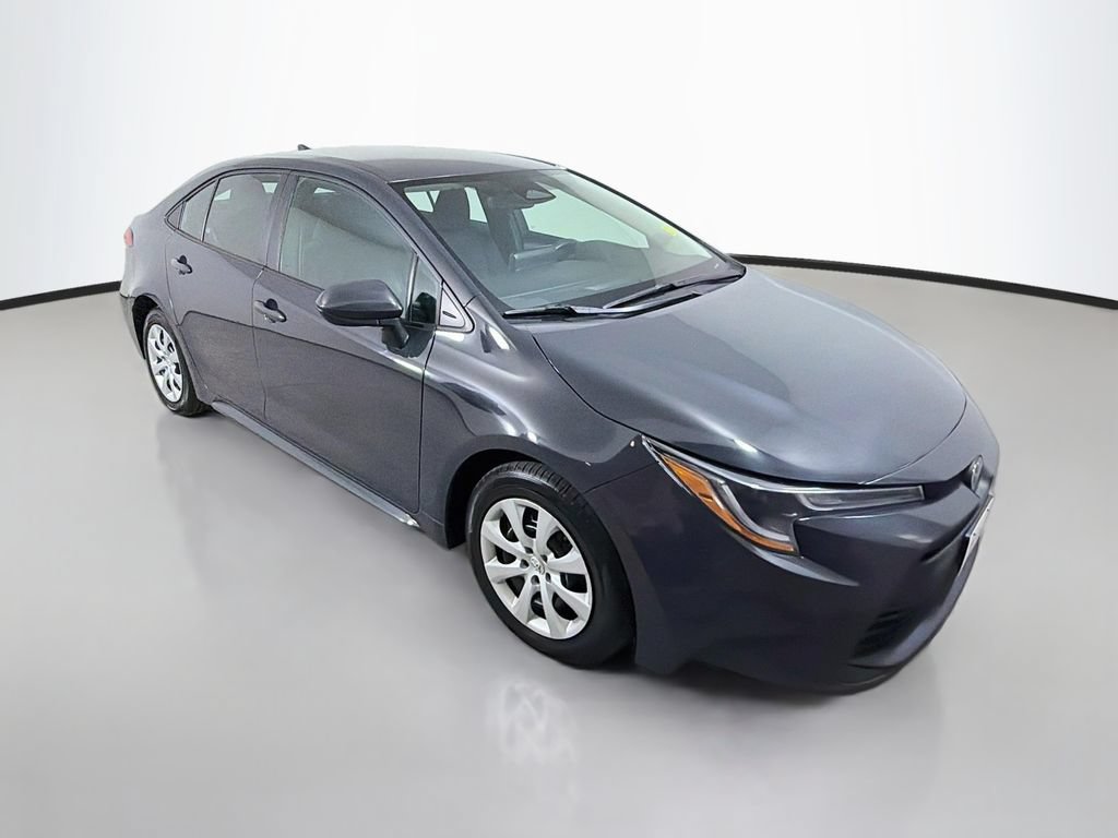 Used 2024 Toyota Corolla LE FWD image 4