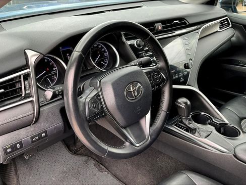 Used 2018 Toyota Camry SE w/ Audio Package image 18