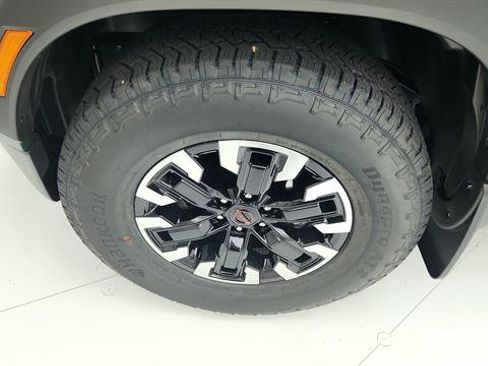 Used 2024 Nissan Frontier Pro-X w/ Technology Package image 37