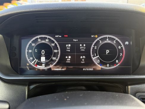 Used 2018 Land Rover Discovery HSE image 49