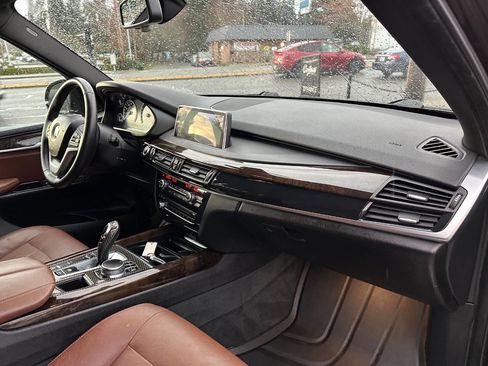 Used 2017 BMW X5 xDrive40e image 19