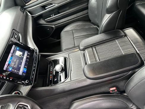 Used 2023 Jeep Wagoneer Series II image 28