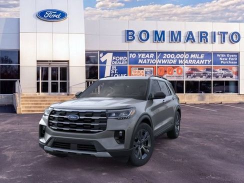 New 2026 Ford Explorer Active w/ Active Comfort Package AWD/4WD image 2