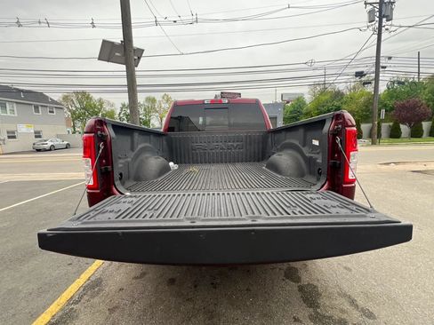 Used 2019 RAM 1500 Big Horn AWD/4WD image 9