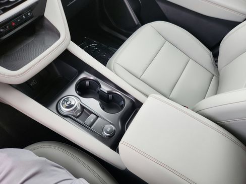 New 2026 Ford Explorer Active w/ Active Comfort Package AWD/4WD image 16