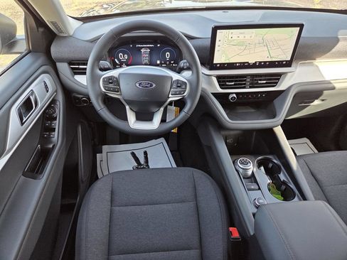 New 2026 Ford Explorer Active RWD image 10