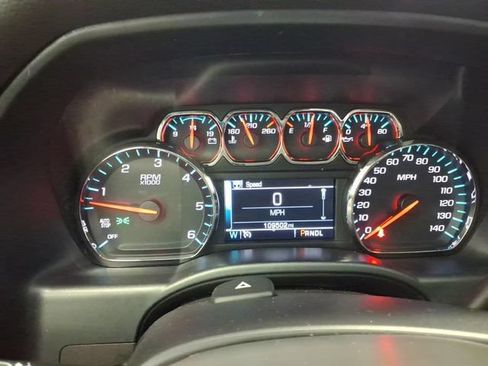 Used 2018 Chevrolet Silverado 1500 LT w/ LT Eassist Package RWD image 17