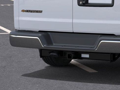 New 2026 Chevrolet Express 2500 w/ Driver Convenience Package RWD image 31