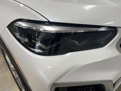 Used 2023 BMW X6 xDrive40i image 11