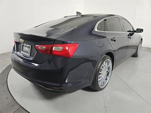 Used 2018 Chevrolet Malibu LS w/ LPO, Convenience Package 2 image 4