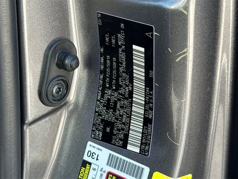 Used 2018 Toyota Sienna SE image 27