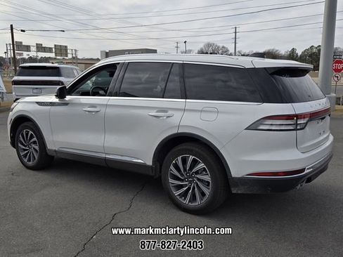 New 2026 Lincoln Aviator Reserve image 3