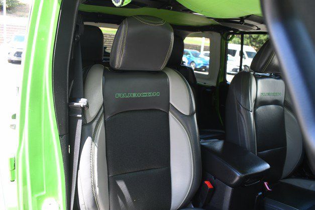 Used 2019 Jeep Wrangler Unlimited Rubicon w/ Dual Top Group AWD/4WD image 26