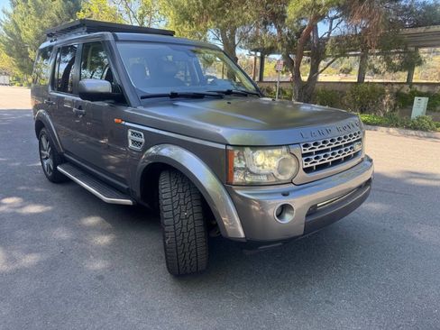 Used 2011 Land Rover LR4 HSE LUX image 2
