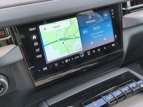 Used 2025 Lincoln Navigator L Reserve w/ Jet Appearance Package image 24