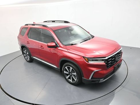 Used 2025 Honda Pilot Touring image 24