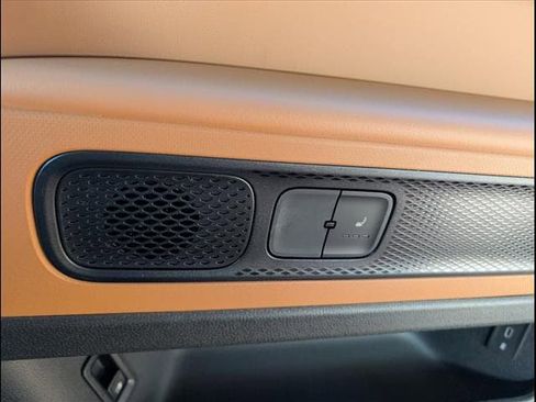 New 2025 Volkswagen ID. Buzz Pro S image 19