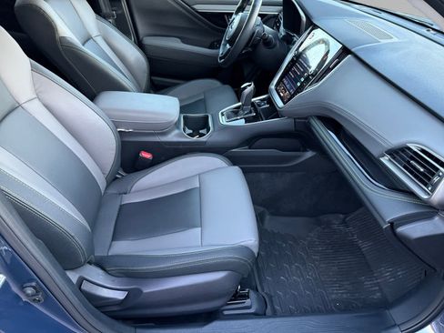 Used 2025 Subaru Outback Onyx Edition image 9