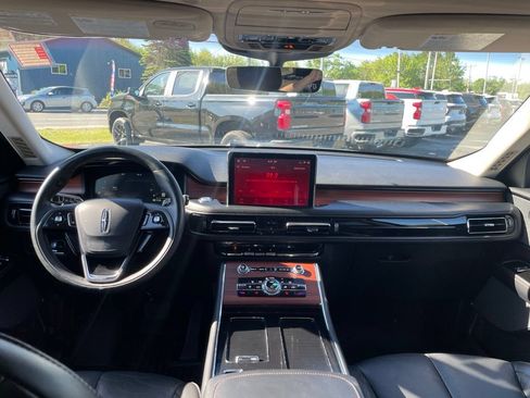 Used 2023 Lincoln Aviator Reserve w/ Jet Package AWD/4WD image 10