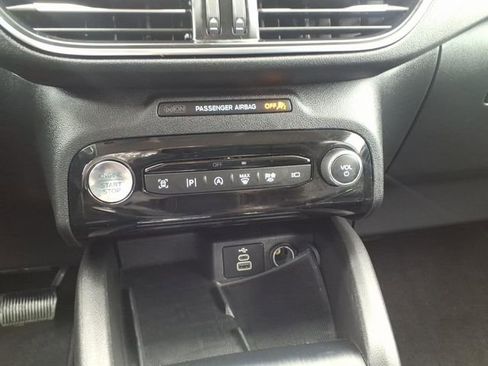 Certified 2024 Ford Escape Platinum image 21