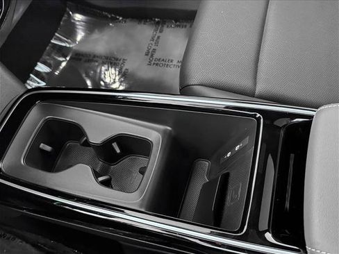 Used 2023 Volkswagen ID.4 Pro S Plus image 17