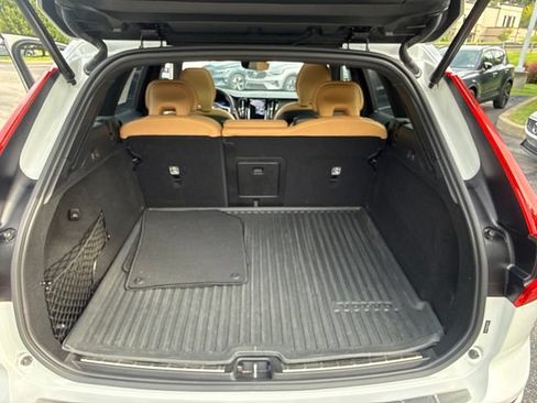 Used 2026 Volvo XC90 B6 Plus w/ Protection Package AWD/4WD image 16