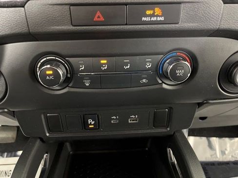 Used 2023 Nissan Frontier SV w/ Midnight Edition Package image 25