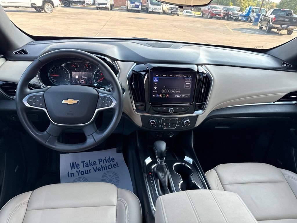 Used 2023 Chevrolet Traverse LT w/ LT Premium Package AWD/4WD image 25