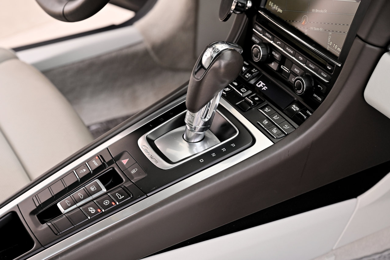 Used 2014 Porsche 911 Carrera image 25