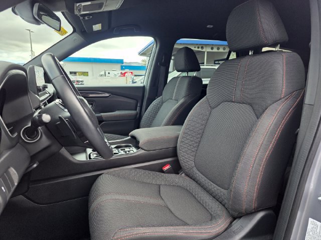 Certified 2023 Honda Pilot Sport image 24