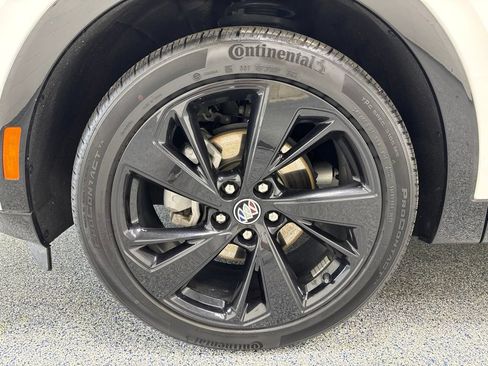 Used 2023 Buick Envision Essence w/ Sport Touring Package AWD/4WD image 48