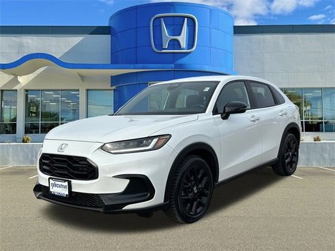 Used 2023 Honda HR-V Sport image 5