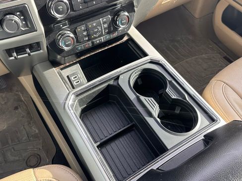 Used 2017 Ford F250 Lariat w/ Lariat Value Package image 29