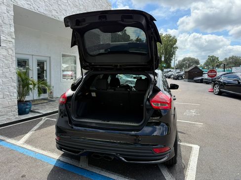 Used 2018 Ford Focus ST image 19