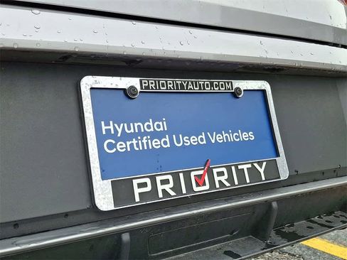 Certified 2025 Hyundai Elantra Sport image 32