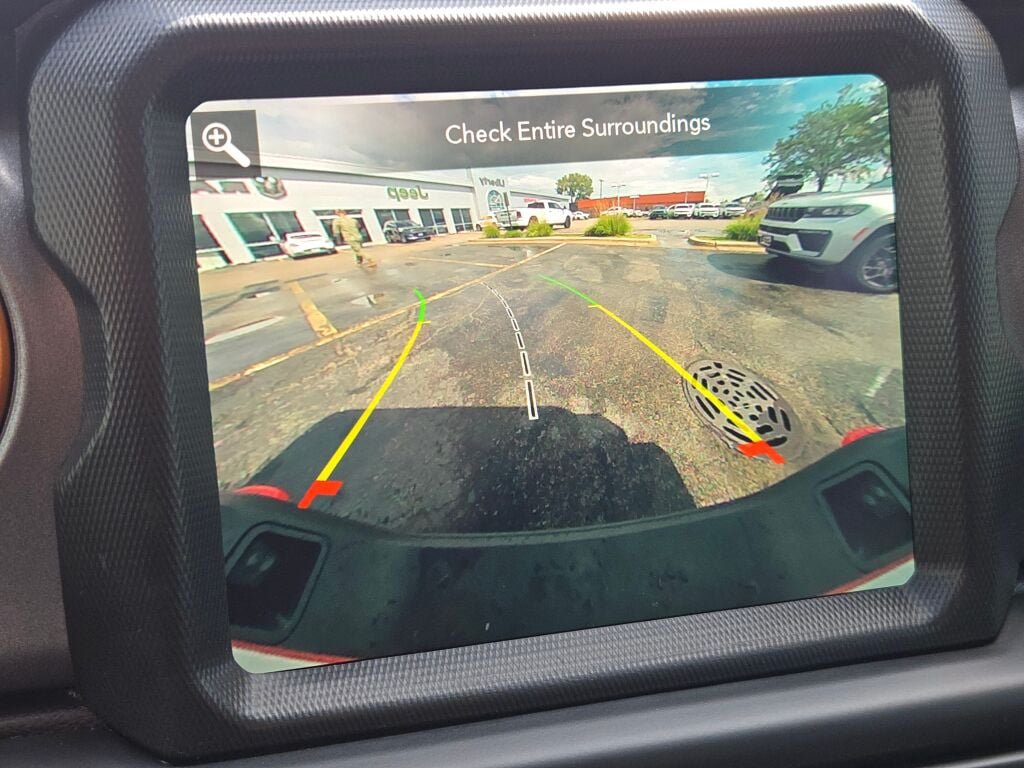 Used 2021 Jeep Gladiator Mojave AWD/4WD image 31