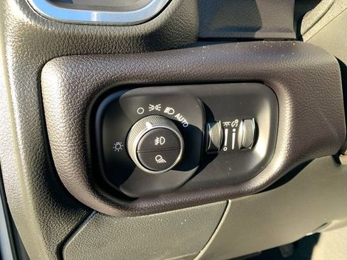 Used 2024 RAM 2500 Laramie image 21