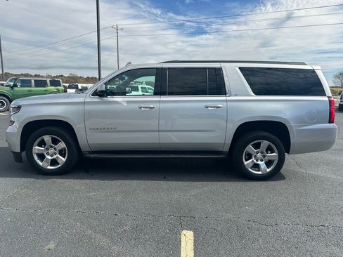 Used 2015 Chevrolet Suburban LT image 25