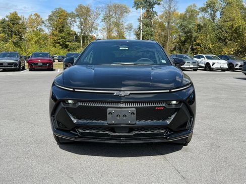 New 2025 Chevrolet Equinox EV RS image 2