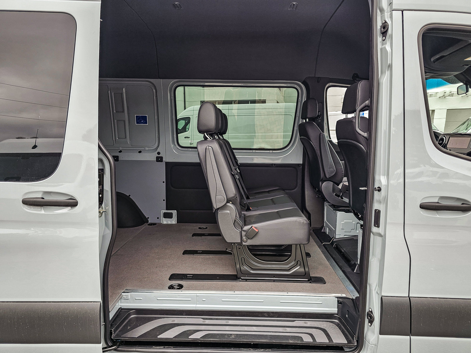 New 2026 Mercedes-Benz Sprinter 2500 image 25