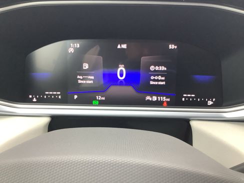 New 2026 Volkswagen Taos SE FWD image 20