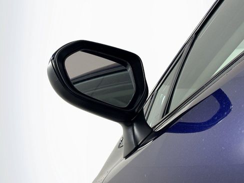 Used 2024 Toyota Corolla LE FWD image 5