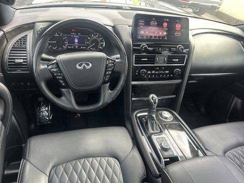 Used 2024 INFINITI QX80 Sensory image 30