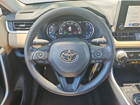 Used 2024 Toyota RAV4 LE AWD/4WD image 38