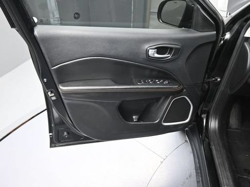 Used 2018 Jeep Compass Limited w/ Navigation Group AWD/4WD image 69