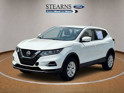 Used 2020 Nissan Rogue Sport S FWD image 2